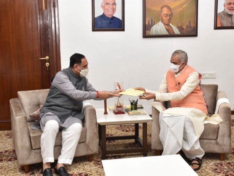 ప్రధాని సొంత రాష్ట్ర సీఎంపై బీజేపీ శ్రేణుల్లో తీవ్ర అసంతృప్తి..