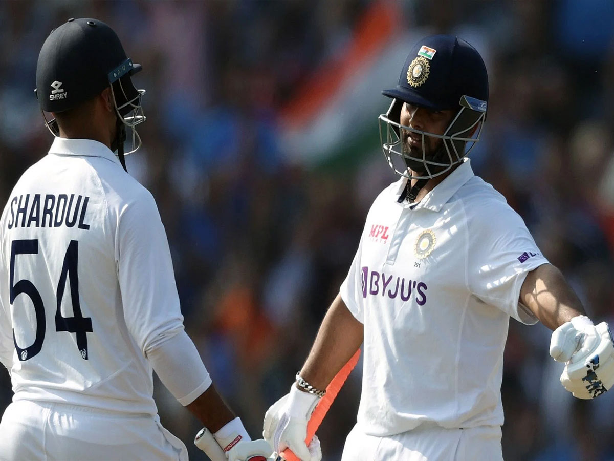 రెండో ఇన్నింగ్స్ లో భారత్ 466 పరుగులకు అలౌట్