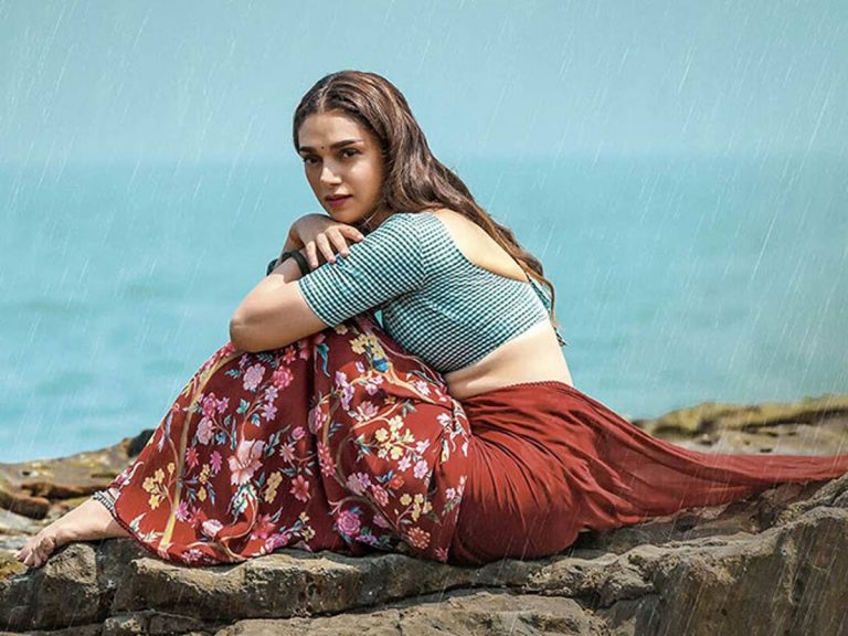 ‘మహా సముద్రం’ ఒడ్డున బ్యూటిఫుల్ పోస్టర్