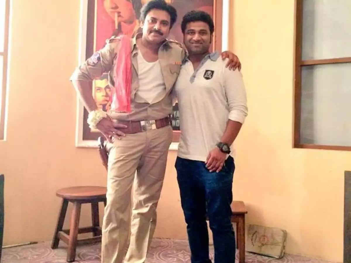 పవన్ అభిమానులకు దేవిశ్రీ ప్రసాద్ స్పెషల్ గిఫ్ట్