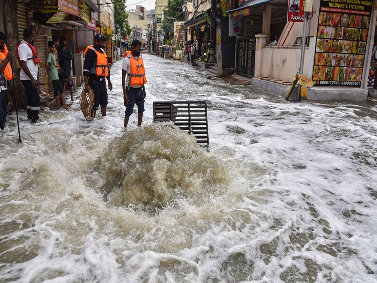 హైదరాబాద్ క‘న్నీటి’ కథ మారేదెప్పుడు?