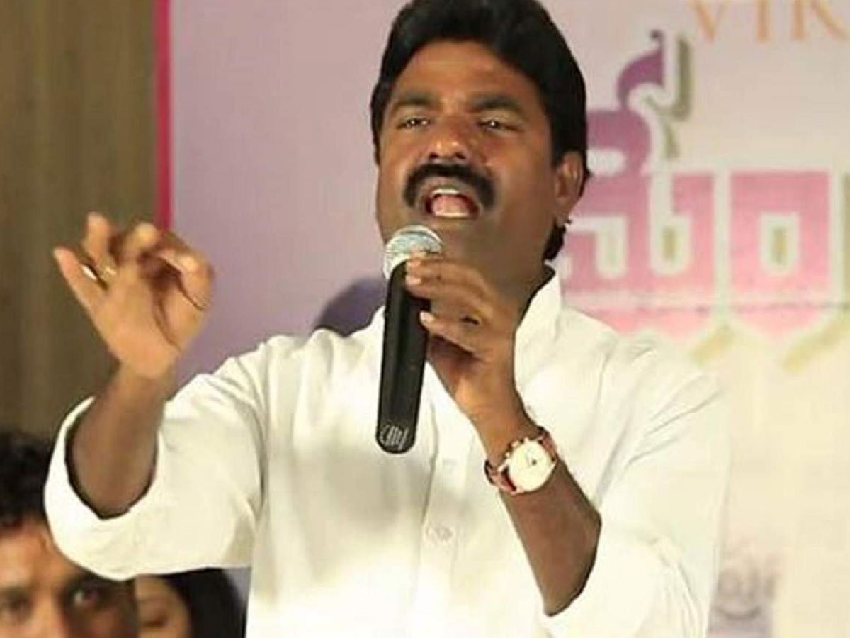 కాంగ్రెస్ నాయకులకు ఎమ్మెల్యే రసమయి హెచ్చరిక…