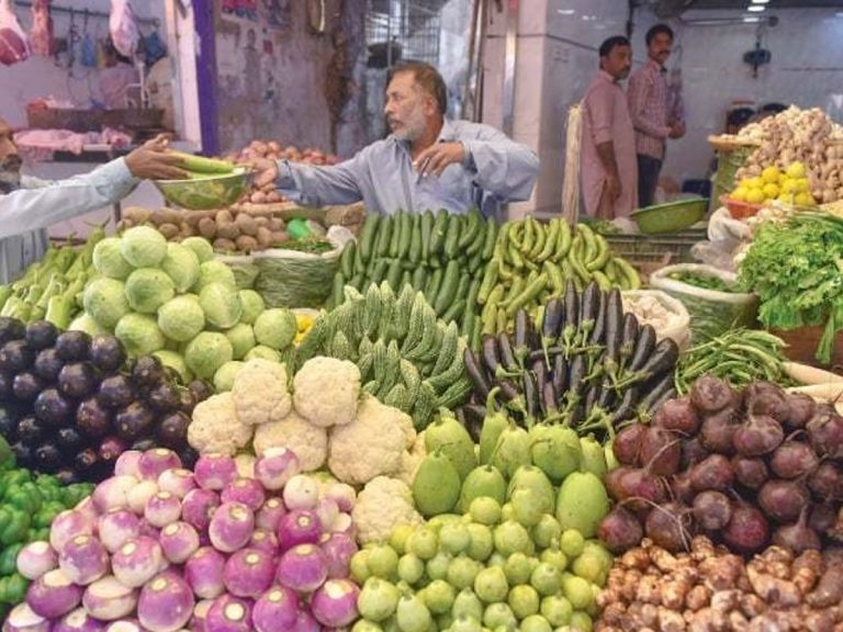 అప్ఘనిస్తాన్ లో కిలో బంగాళదుంపలు @ రూ.3వేలు