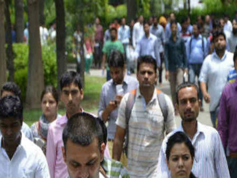 యువతకు గుండె..పోటు!