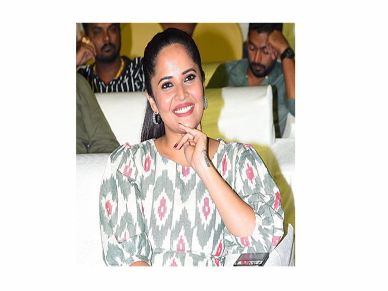 సీనియర్ నటుడిపై అనసూయ కామెంట్స్