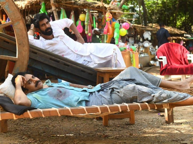 కెమెరాకు కలిసి ఫోజిచ్చిన భీమ్లా నాయక్, డేనియల్ శేఖర్… పిక్ వైరల్