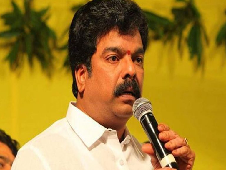 బాధితుల మీదే కేసులు.. ప్రశ్నిస్తే దాడులు..!