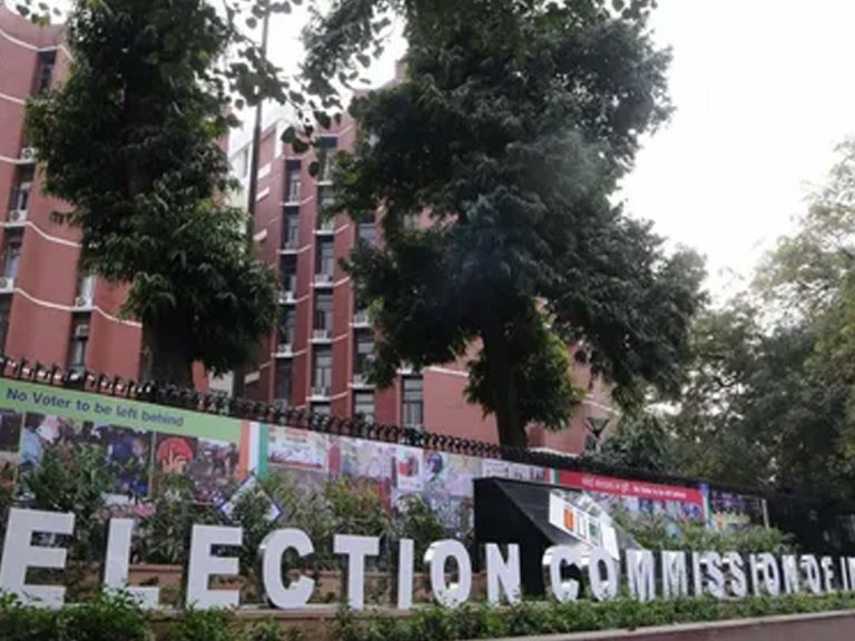 వైసీపీపై కేంద్ర ఎన్నికల సంఘానికి ఫిర్యాదు.. క్రిమినల్‌ చర్యలు తీసుకోవాలి..!