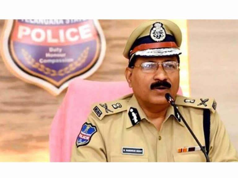 టెర్రరిజం, నక్సలిజంను ఎదుర్కొవడంలో సవాళ్లు: డీజీపీ