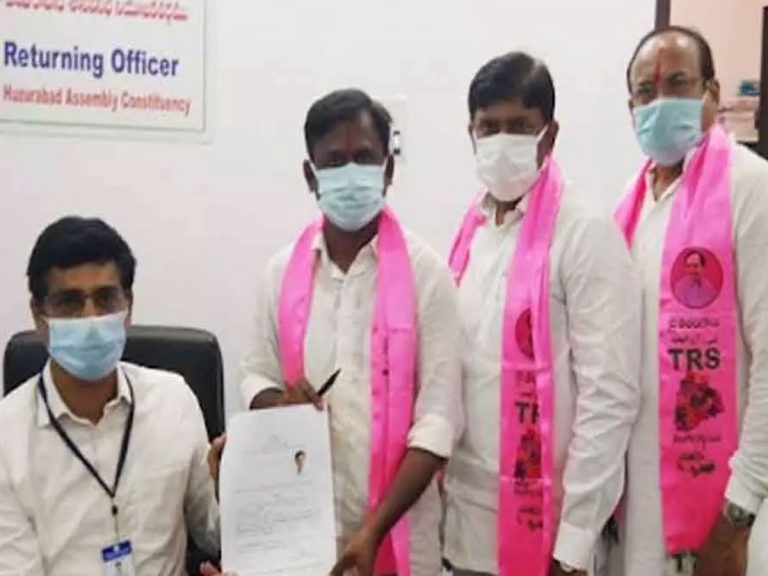 హుజురాబాద్‌ బైపోల్‌.. నామినేషన్ల హడావిడి షురూ