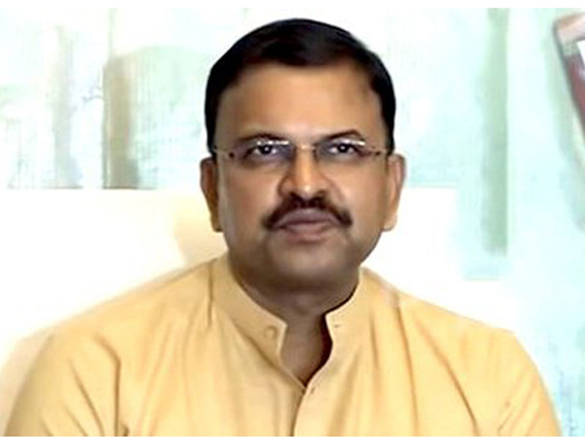 JD Lakshminarayana: వీధి విక్రయదారుల్ని ఆదుకోవాలి