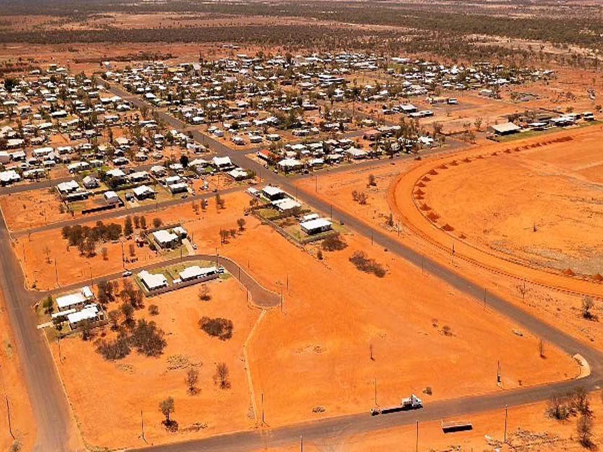 అక్క‌డ ఇల్లు క‌ట్టుకుంటే స్థ‌లం ఫ్రీ…