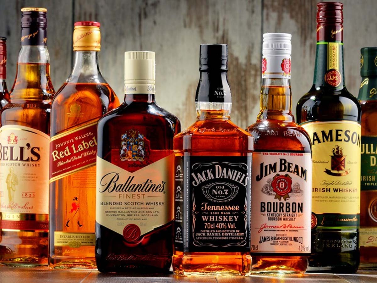 క‌రీంన‌గ‌ర్ జిల్లాలో రికార్డ్ స్థాయిలో మ‌ద్యం అమ్మాకాలు…