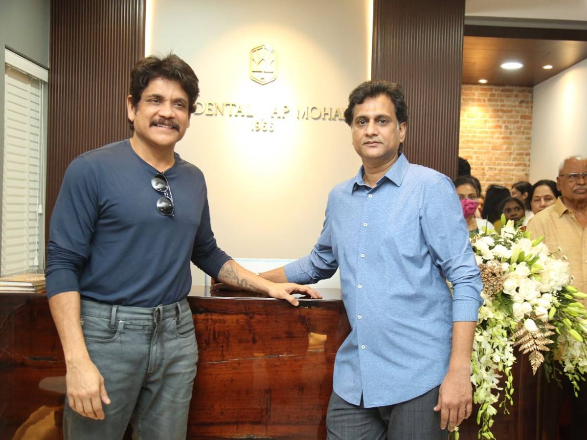 ఫిల్మ్ నగర్ లో డెంటల్ క్లీనిక్ ఆరంభించిన నాగ్