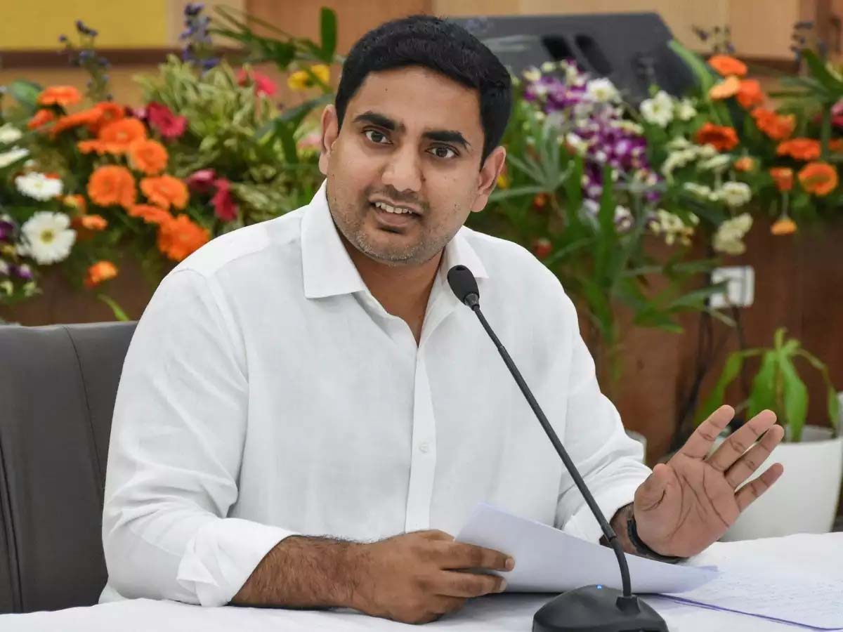 రిప‌బ్లిక్‌పై లోకేష్ ట్వీట్‌… వింటున్నా… త్వ‌ర‌లోనే చూస్తాను…