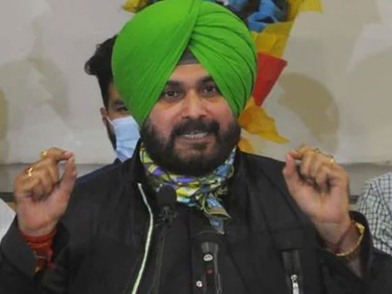 పంజాబ్ పీసీసీ అధ్యక్షుడిగా కొనసాగనున్న సిద్ధూ…