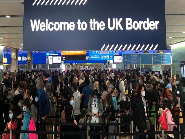 భార‌తీయుల‌కు గుడ్‌న్యూస్‌:  ఆ విష‌యంలో దిగొచ్చిన బ్రిట‌న్‌…