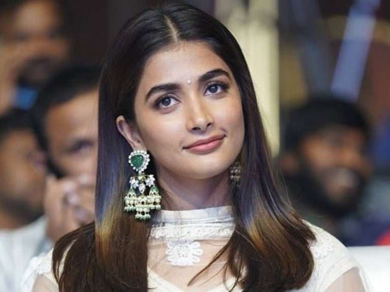 Poojahegde : ముంబైకి మకాం మార్చడానికి రీజన్ ఇదేనట !