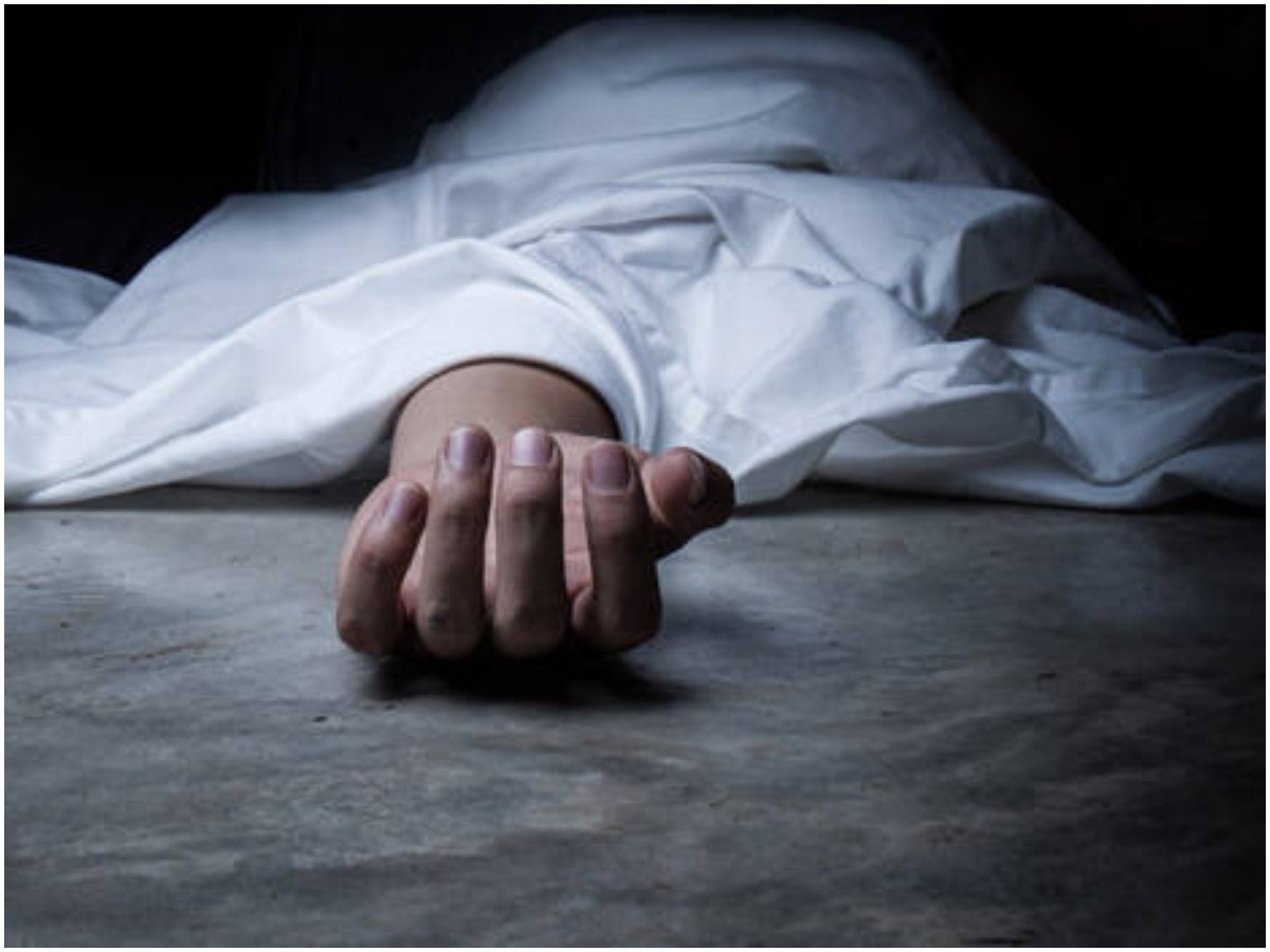 రాజమండ్రిలో దారుణ హత్య.. వాంబే గృహాల్లో ఘటన