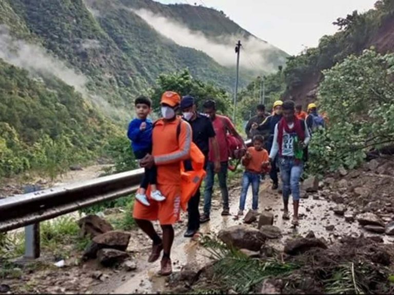 వ‌ర్షాల ప్ర‌భావం:  ఉత్త‌రాఖండ్‌లో కొత్త ఇబ్బందులు…24 గంట‌లు దాటితే…