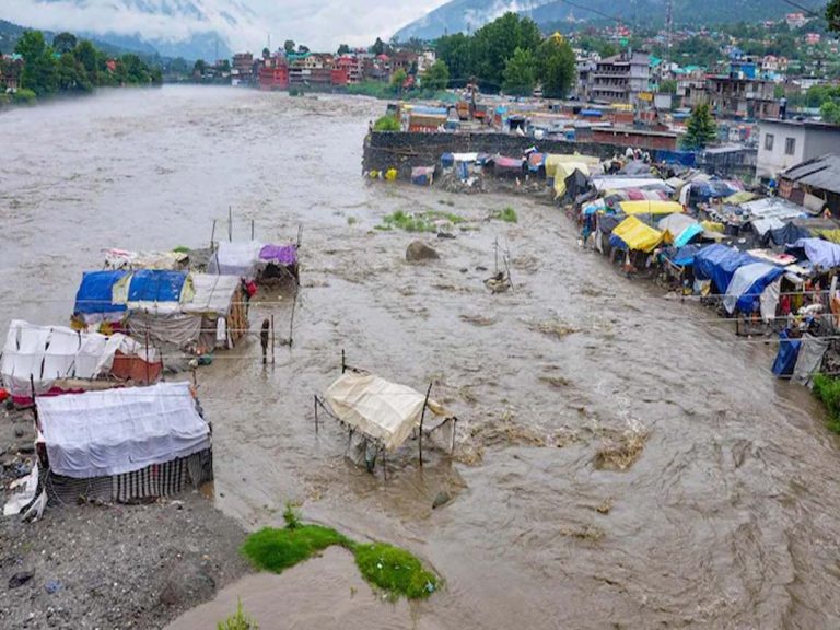 ఉత్త‌రాఖండ్‌లో రెడ్ అల‌ర్ట్‌… అప్ర‌మ‌త్త‌మైన ప్ర‌భుత్వం…