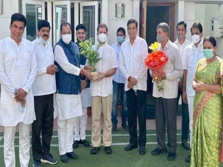 బీజేపీకి షాక్‌:  కాంగ్రెస్‌లో చేరిన ఉత్త‌రాఖండ్ మంత్రి…