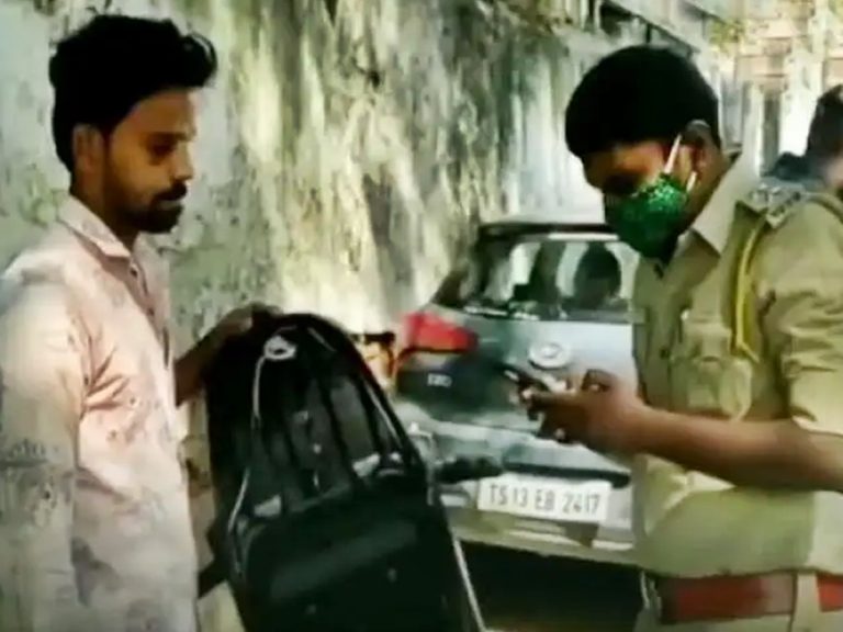 వాట్సాప్ చాటింగులను పరిశీలిస్తున్న పోలీసులు.. వివరణ ఇచ్చిన సీపీ