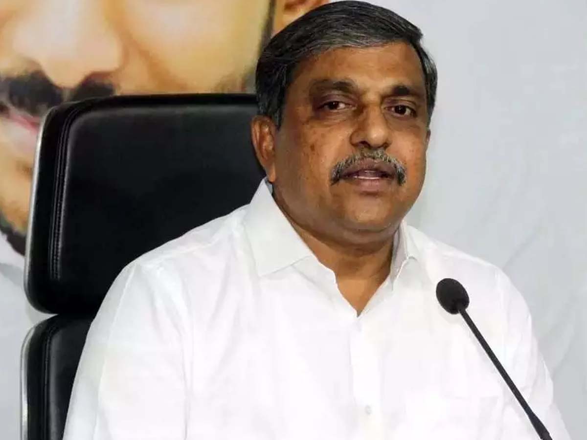 టీడీపీకి పోటీగా వైసీపీకూడా…