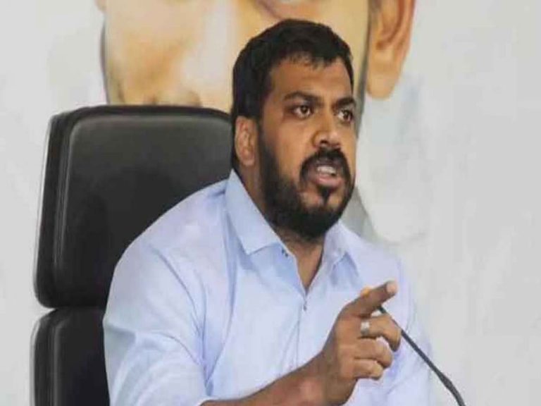 ప్రజా సమస్యలపై పోరాటం చేశారా?- మంత్రి అనిల్‌