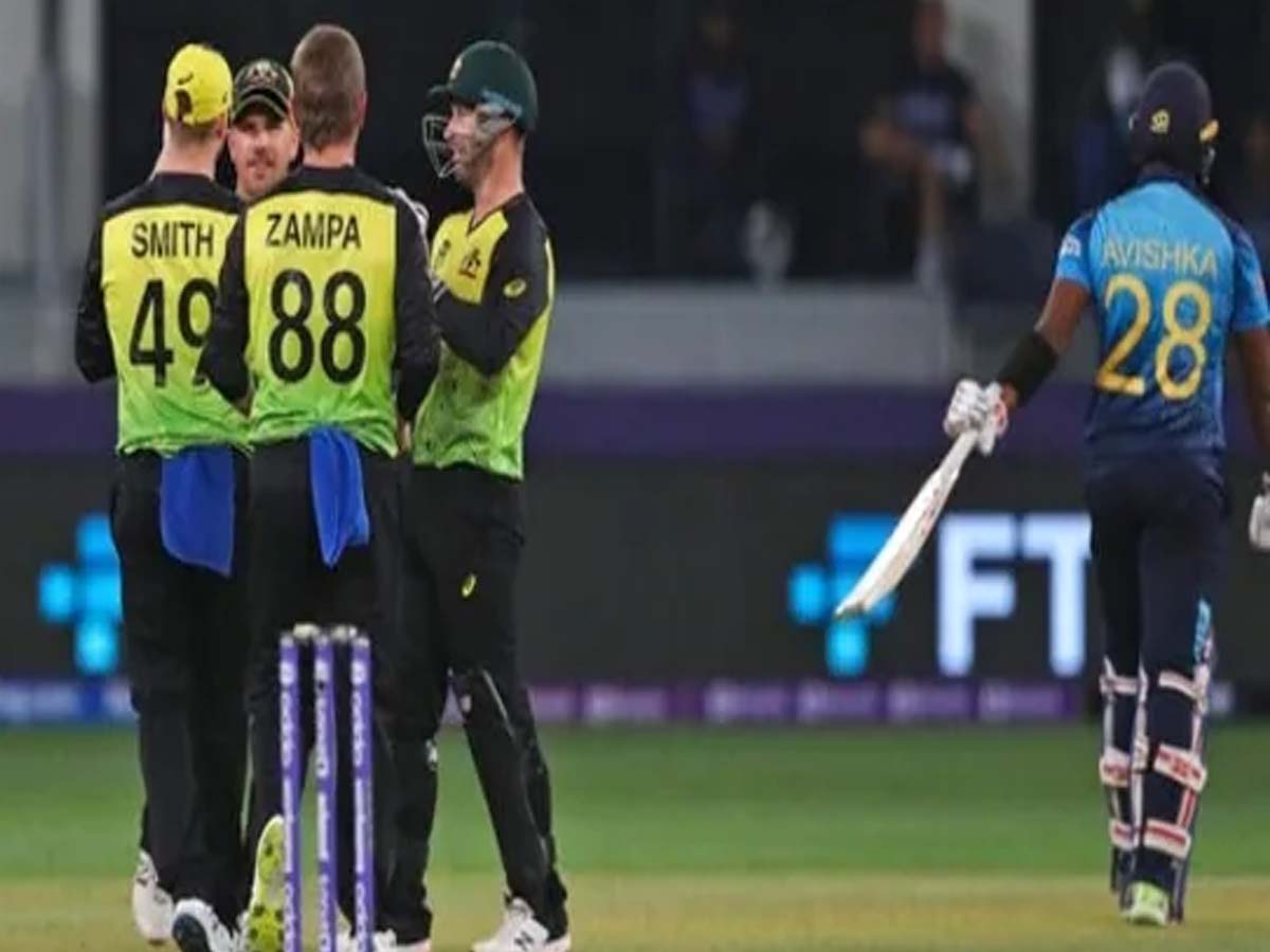 ఆస్ట్రేలియా లక్ష్యం 155 పరుగులు