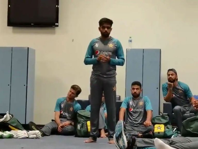 భారత్ తో విజయం… జట్టు సభ్యులకు బాబర్ కీలక సూచనలు