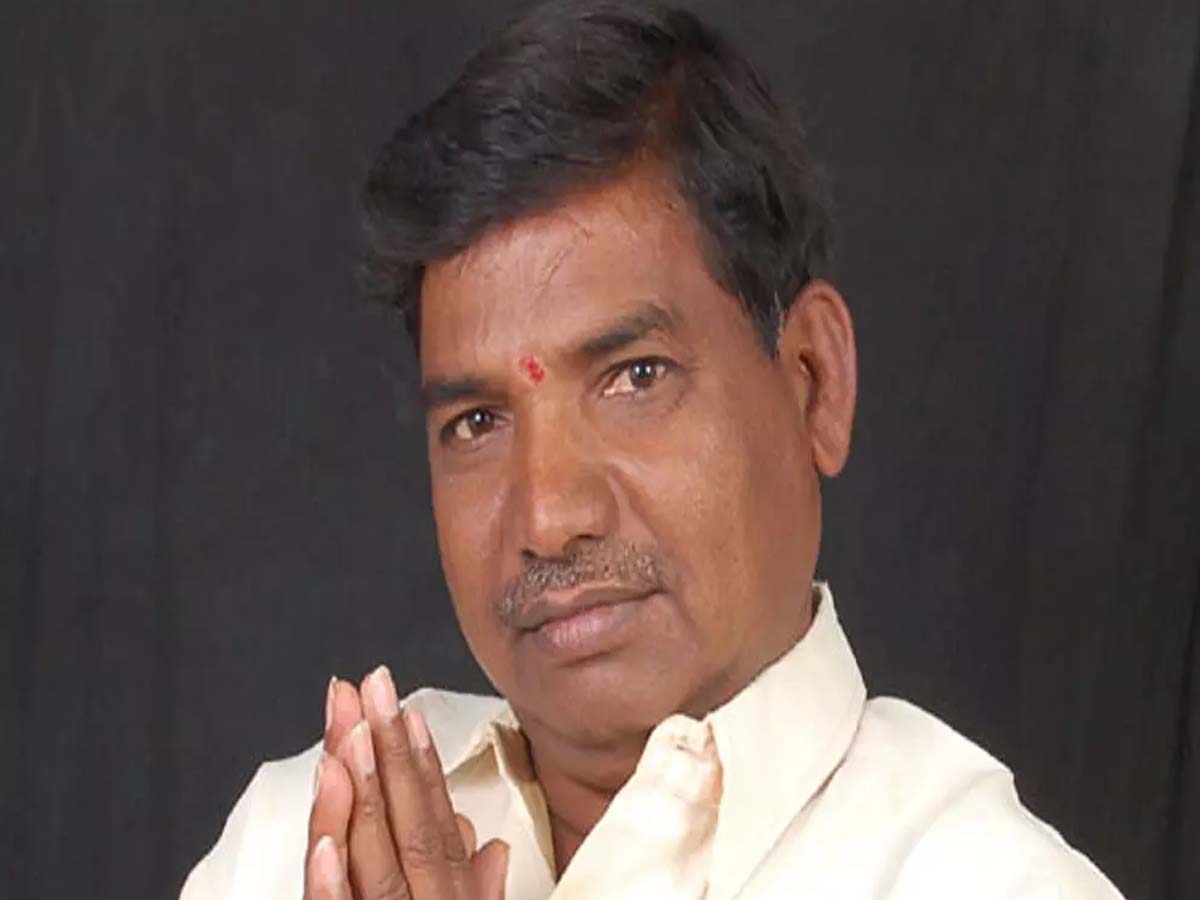 టీడీపీ బలోపేతానికి కృషి: బక్కిన నరసింహులు