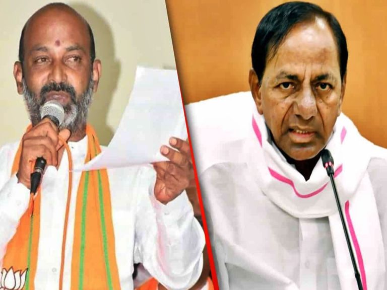 నవంబర్ 2న కేసీఆర్‌కు ‘ఆర్‌ఆర్‌ఆర్‌’ సినిమానే: బండి సంజయ్