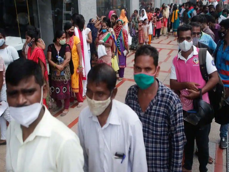 టీకా విషయంలోనే కాదు.. ఫైన్లలోనూ రికార్డే..!