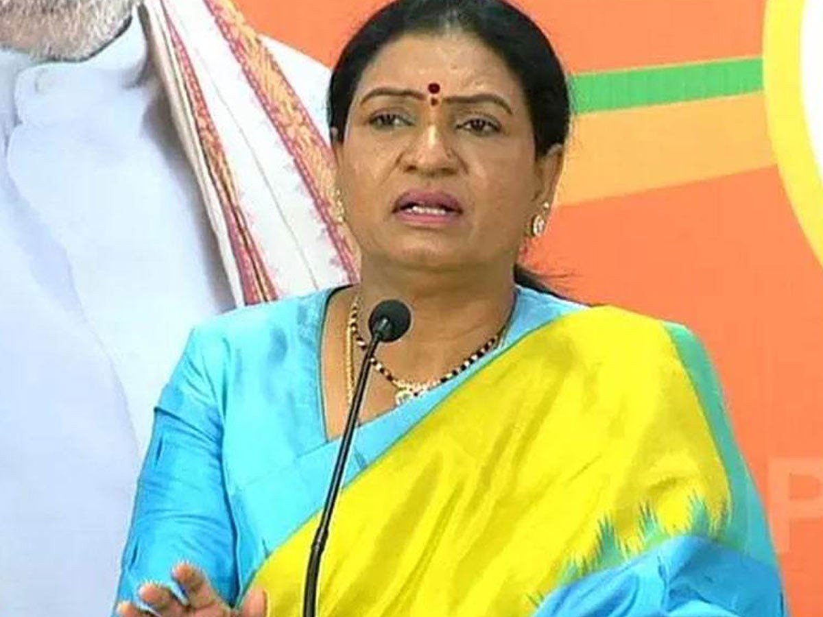 హుజురాబాద్ ఓటమిని జీర్ణించుకోలేకపోతున్నారు : డీకే అరుణ