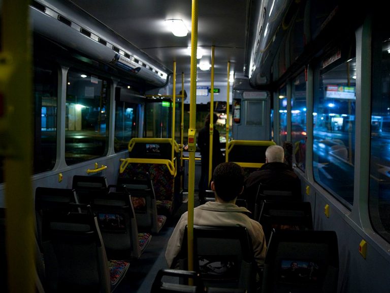 శృంగారానికి ఒప్పుకోలేదని.. అర్ధరాత్రి బస్సులో స్నేహితుడిని అలా చేసి