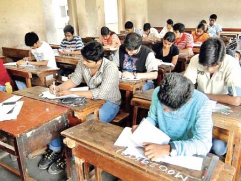 రేపటి నుండి ఇంటర్ ఫస్ట్ ఇయర్ హాల్ టికెట్స్ అందుబాటులోకి…