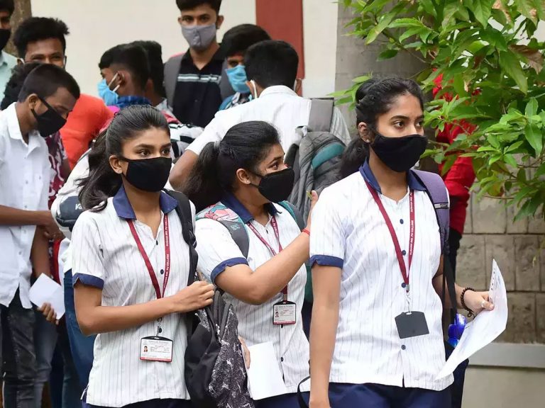 రేపటి నుంచి దసరా సెలవులు