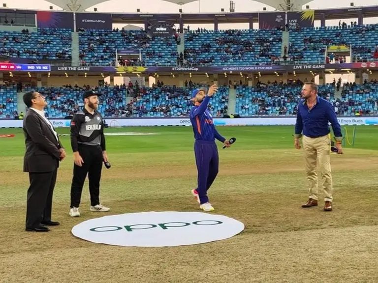 మళ్లీ టాస్ ఓడిన భారత్.. రెండు మార్పులతో బరిలోకి టీమిండియా