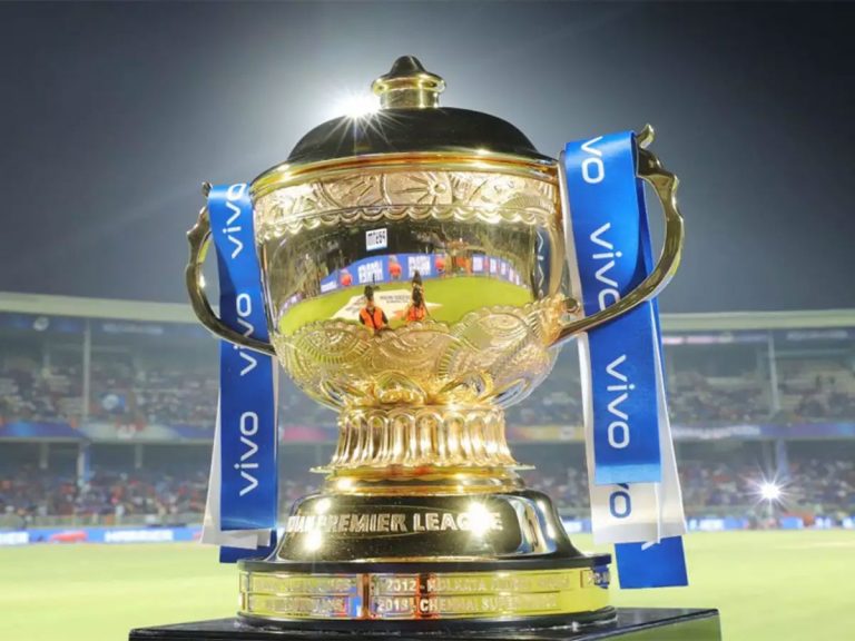 ఐపీఎల్ 2022 : 8 జట్లు రిటైన్ చేసుకున్న ఆటగాళ్లు వీళ్ళే…