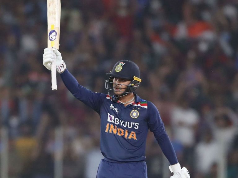 అతను బదులు కిషన్ ను ఓపెనర్ గా తీసుకోవాలి…