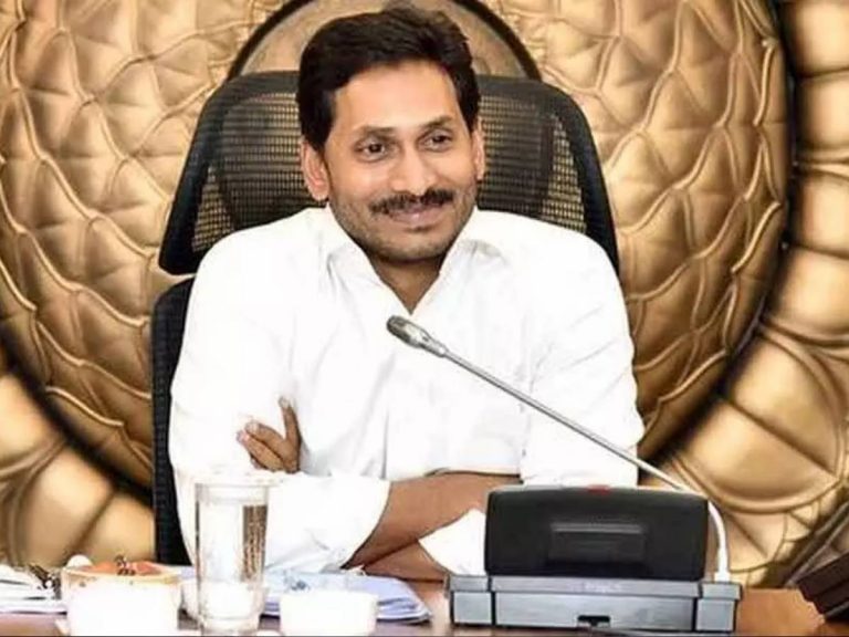 సీఎం జగన్‌ మరో నిర్ణయం.. వారికి రూ.10వేలు అర్థిక సహాయం..