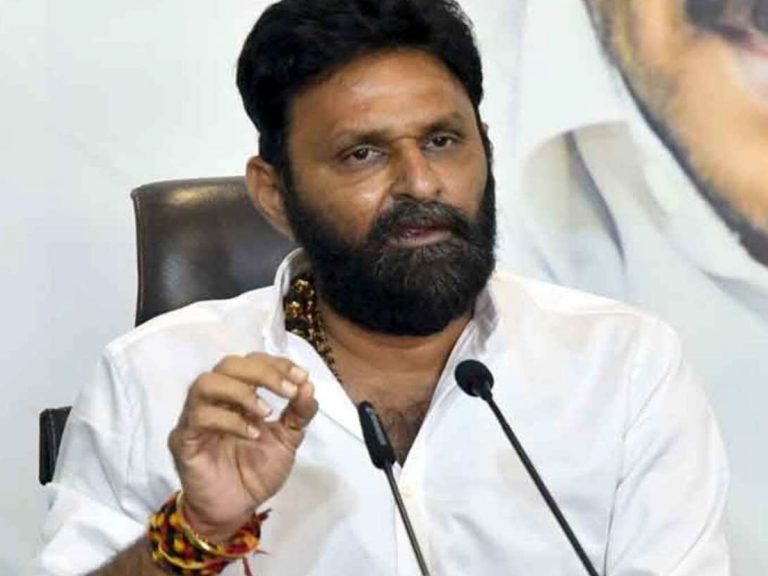 జూనియర్ ఎన్టీఆర్ చెబితే మేము వినాలా : కొడాలి నాని