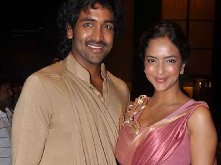 తిరుపతికి చేరుకున్న మంచు విష్ణు, మంచు లక్ష్మీ