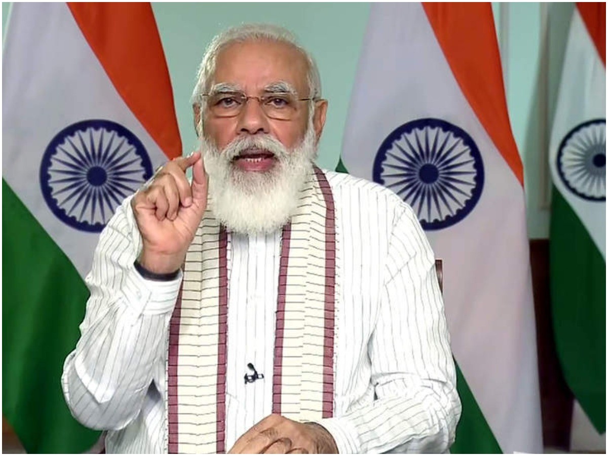 వంద కోట్ల టీకాలు.. భారతీయుల ఐక్యతకు నిదర్శనం