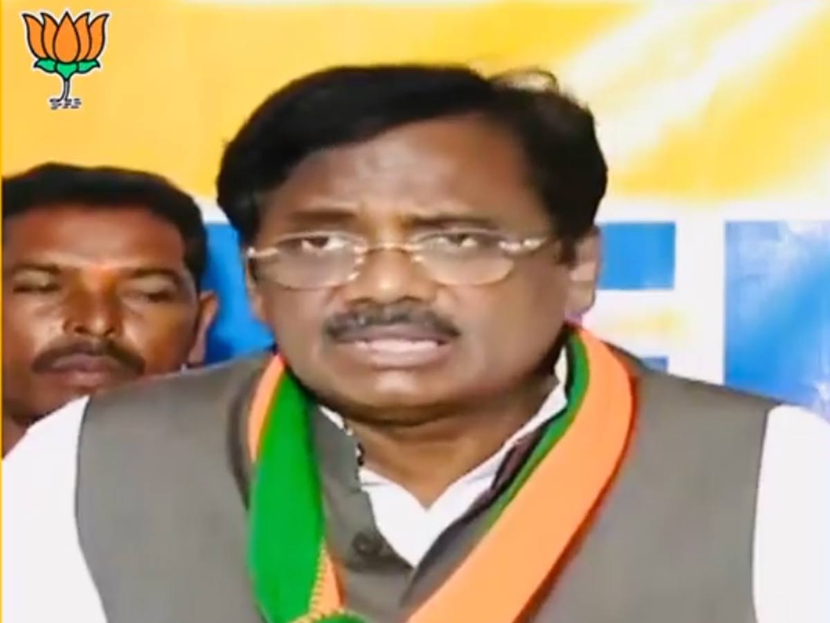కాంగ్రెస్‌ లో చేరికపై క్లారిటీ ఇచ్చిన మాజీ ఎంపీ వివేక్..