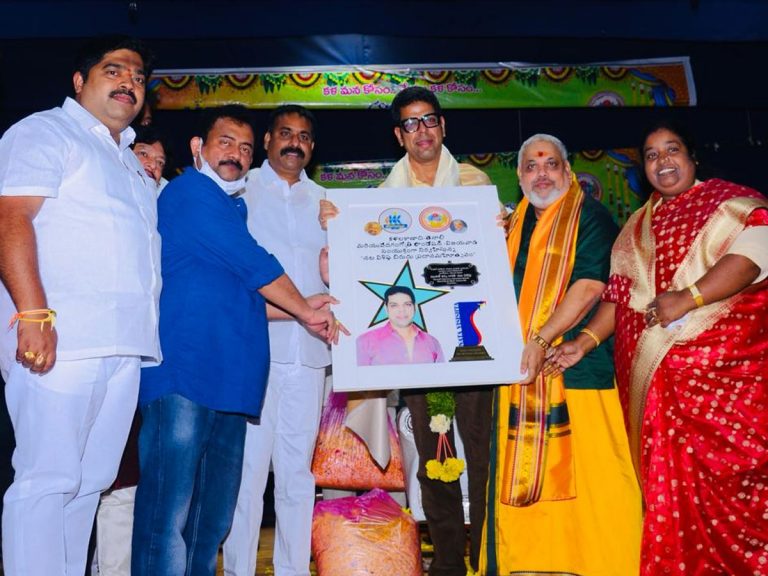 మురళీశర్మకు నట విశిష్ట బిరుదు ప్రదానం