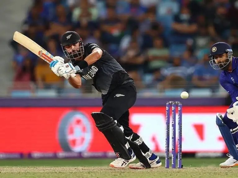 భారత్‌ను చిత్తు చేసిన న్యూజిలాండ్.. సెమీస్ ఆశలు సజీవం