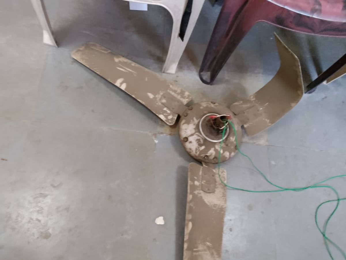 ఉస్మానియాలో ఊడిపడిన ఫ్యాన్‌.. డ్యూటీ డాక్టర్ కు గాయాలు..