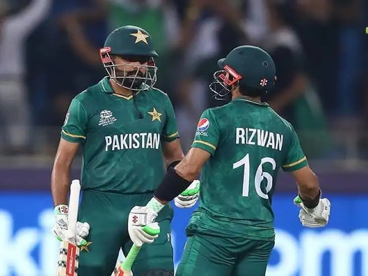 అంచనాలు తలకిందులు.. భారత్‌కు కాళరాత్రి చూపించిన పాకిస్థాన్